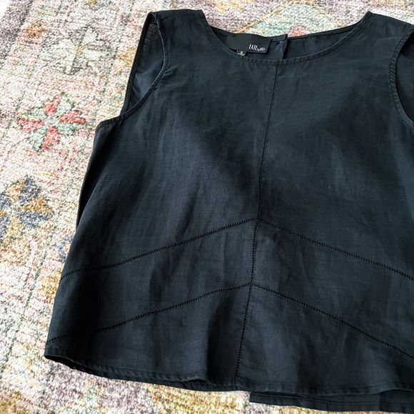 Gate - Picture 9 of 11